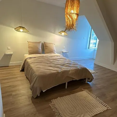 Jolie Maison Proche Tous Commerces * Agneaux