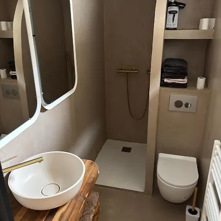 Jolie Maison Proche Tous Commerces 阿涅尔克斯