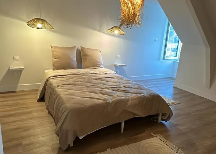 Jolie Maison Proche Tous Commerces * Agneaux